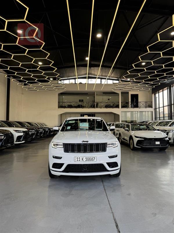 جیپ گراند شیرۆکی 2022  بۆ فرۆشتن لە عێراق -  بەغداد